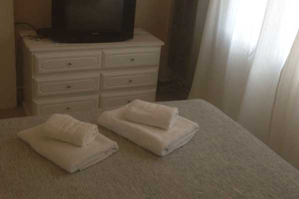 A TRES CUADRAS DEL CENTRO miniatura 3