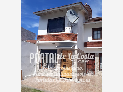 Triplex para 8 pers.