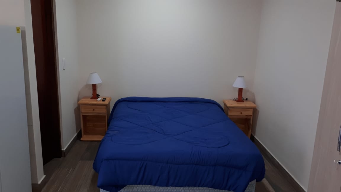 Monoambiente con parrilla a una cuadra del mar miniatura 9